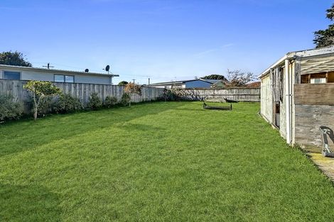 Photo of property in 25 Old Coach Road South, Otaki Beach, Otaki, 5512