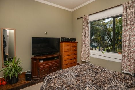 Photo of property in 121 Iranui Road, Inner Kaiti, Gisborne, 4010