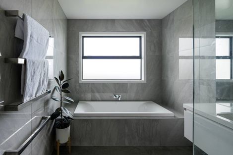 Photo of property in 16 Kaniera Terrace, Cambridge, 3434