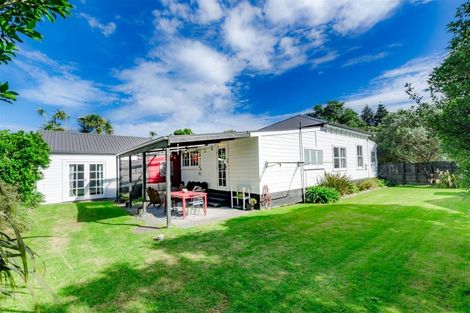 Photo of property in 10 Tilley Road, Paekakariki, 5034