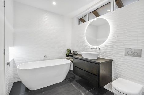 Photo of property in 2/16 Bracken Avenue, Takapuna, Auckland, 0622