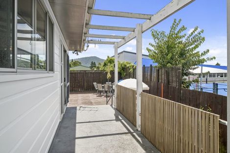 Photo of property in 5 Rameses Place, Pomare, Rotorua, 3015
