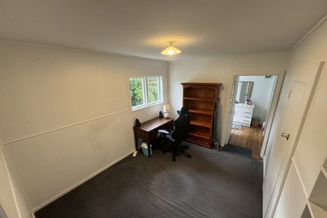 Photo of property in 37 Putnam Street, Northland, Wellington, 6012