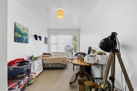 Photo of property in 28 Carrington Street, New Plymouth, 4310