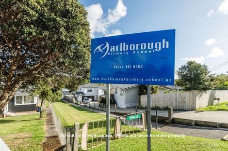 Photo of property in 1/120 Archers Road, Glenfield, Auckland, 0629