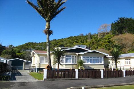 Photo of property in 27 Byron Street, Greymouth, 7805