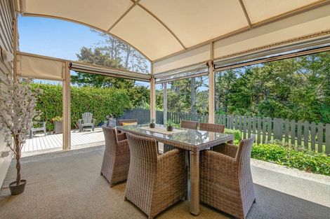 Photo of property in 7 Kingtide Place, Red Beach, 0932