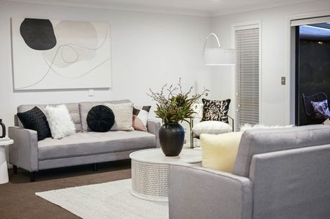 Photo of property in 2 Stonebridge Road, Temple View, Hamilton, 3289