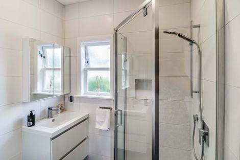 Photo of property in 260 Waterloo Road, Waterloo, Lower Hutt, 5011