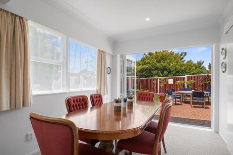 Photo of property in 10 Alf Walker Place, Papakura, 2110