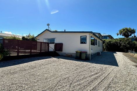 Photo of property in 30 Tarata Street, Kaka Point, Balclutha, 9271
