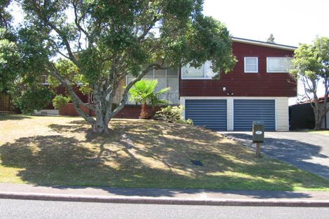 Photo of property in 22 Geoffrey Road, Torbay, Auckland, 0630