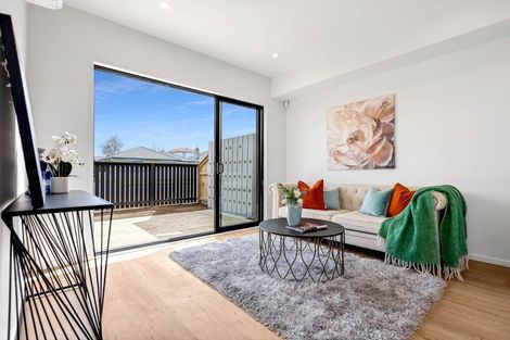 Photo of property in 2/5 Matata Place, Dallington, Christchurch, 8061