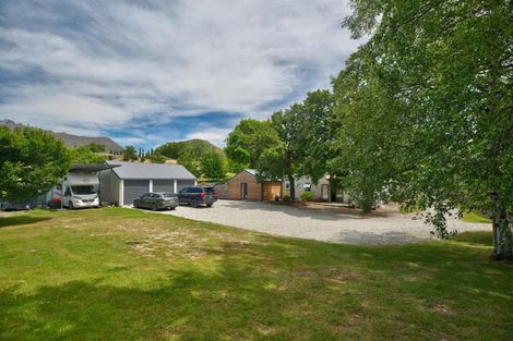 Photo of property in 1 Arrow Junction Road, Arrowtown, 9371