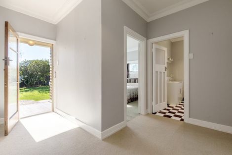 Photo of property in 5 Ruataniwha Street, Waipukurau, 4200