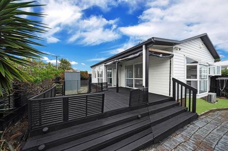 Photo of property in 20a Nogat Avenue, Papatoetoe, Auckland, 2024