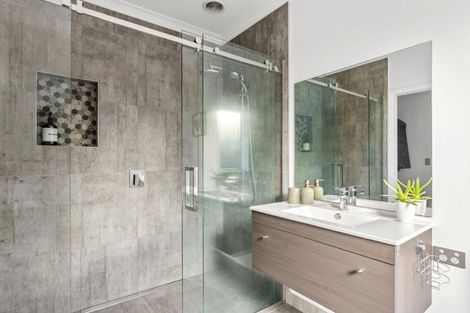 Photo of property in 8 Richards Street, Cambridge, 3434