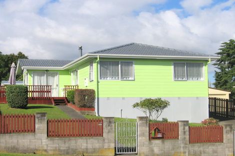 Photo of property in 30 Zita Maria Drive, Massey, Auckland, 0614