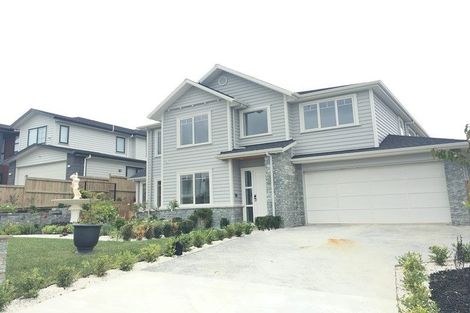 Photo of property in 18 Colliston Rise, Pinehill, Auckland, 0632