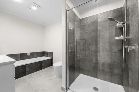 Photo of property in 13 Leebank Crescent, Riverhead, 0820