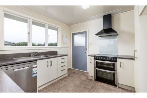 Photo of property in 2 Kennedy Crescent, Waimate, 7924