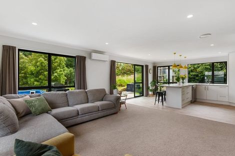 Photo of property in 76 Maire Road, Orewa, 0931