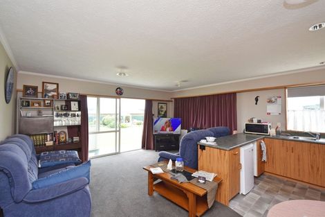 Photo of property in 21 Oteramika Road, Rockdale, Invercargill, 9812