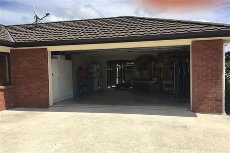 Photo of property in 4 Diamond Grove, Brown Owl, Upper Hutt, 5018