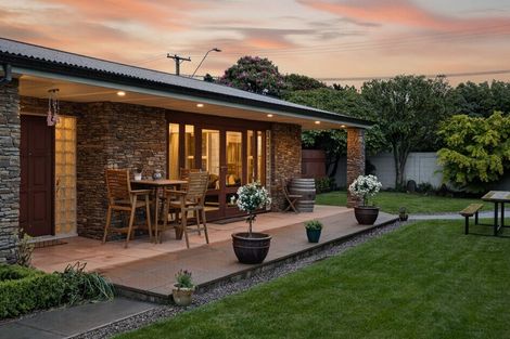 Photo of property in 194 Racecourse Road, Sockburn, Christchurch, 8042