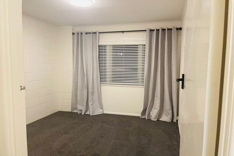Photo of property in 2/58 Amaru Road, One Tree Hill, Auckland, 1061
