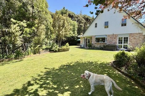 Photo of property in 35 Ravenstone Place, Chatswood, Auckland, 0626