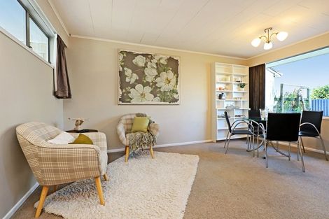 Photo of property in 2/308 Market Street South, Hastings, 4122