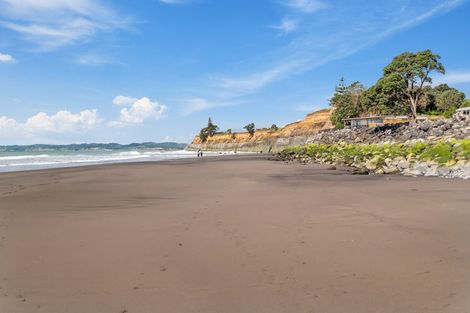 Photo of property in 18 Onaero Beach Road, Onaero, Waitara, 4383