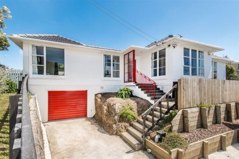 Photo of property in 38 Lyndfield Lane, Newlands, Wellington, 6037