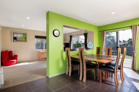 Photo of property in 27 Bermuda Drive, Papamoa Beach, Papamoa, 3118