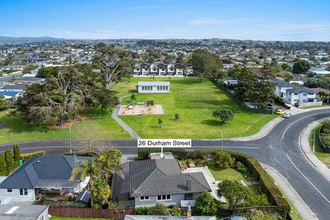 Photo of property in 26 Durham Street, Te Atatu Peninsula, Auckland, 0610