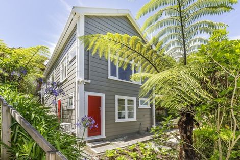 Photo of property in 325 Ohiro Road, Brooklyn, Wellington, 6021