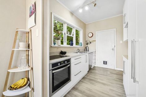 Photo of property in 55 Kinghorne Street, Strathmore Park, Wellington, 6022