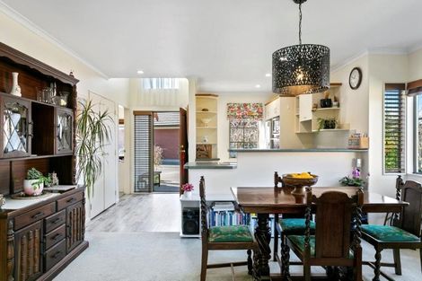 Photo of property in 33 Lakeridge Close, Rangatira Park, Taupo, 3330