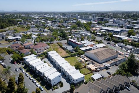 Photo of property in 10/19 Ruakiwi Road, Hamilton Lake, Hamilton, 3204