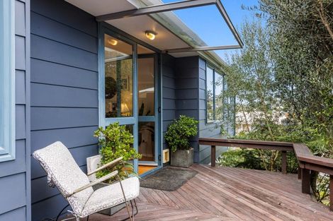 Photo of property in 11 Donald Street, Stanmore Bay, Whangaparaoa, 0932