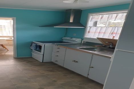 Photo of property in 20 Gibson Place, Patea, 4520