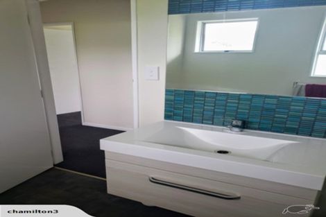 Photo of property in 17 Kowhai Street, Tawa, Wellington, 5028