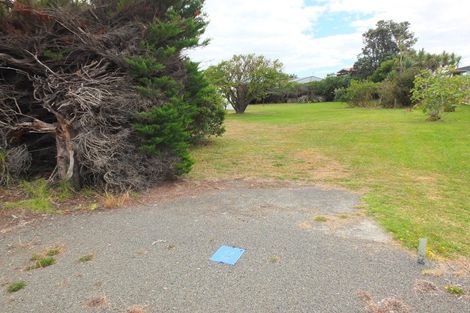 Photo of property in 19 Chaffey Street, Foxton Beach, Foxton, 4815