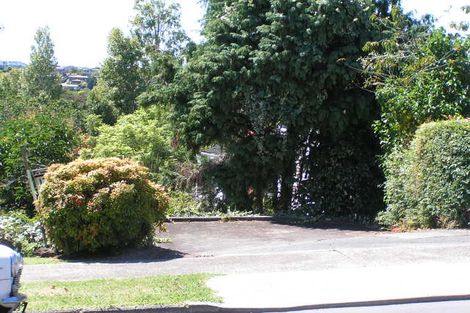 Photo of property in 17 Lake Road, Northcote, Auckland, 0627