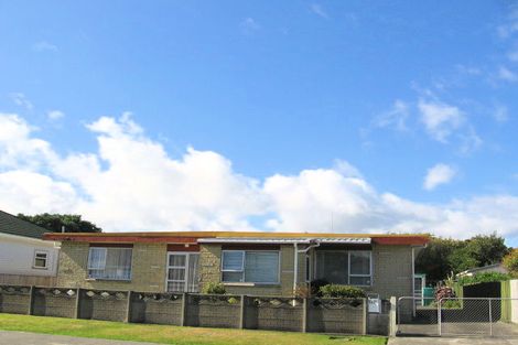 Photo of property in 2/122 William Street, Petone, Lower Hutt, 5012