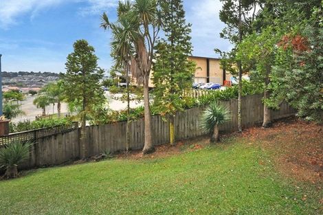 Photo of property in 8/12 Pannill Place, Oteha, Auckland, 0632