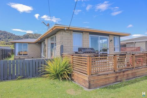 Photo of property in 98 Domett Esplanade, Cobden, Greymouth, 7802