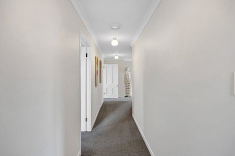 Photo of property in 124 Weraroa Road, Waverley, 4510