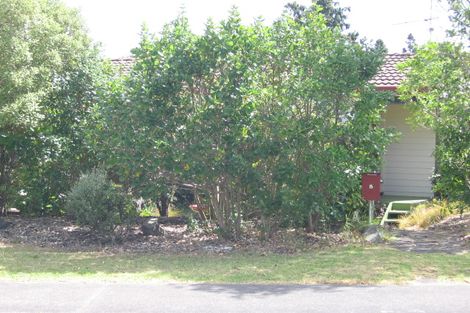 Photo of property in 5 Emery Grove, Bayview, Auckland, 0629